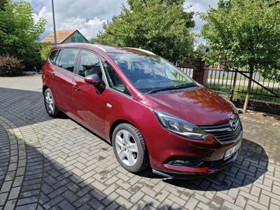 Używane Opel Zafira - 61 900 PLN, 144 068 km, 2018
