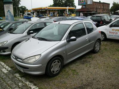 Używane Peugeot 206 - 2 200 PLN, 572 000 km, 1999