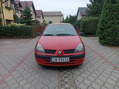 Używane Renault Clio - 5 000 PLN, 266 000 km, 2002