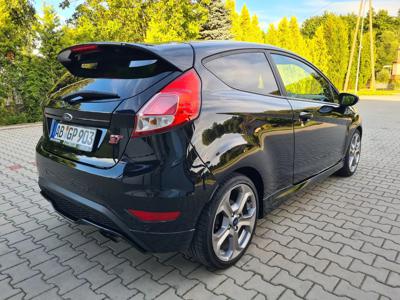 Używane Ford Fiesta - 44 900 PLN, 162 000 km, 2015