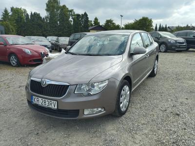 Używane Skoda Superb - 32 500 PLN, 121 750 km, 2011