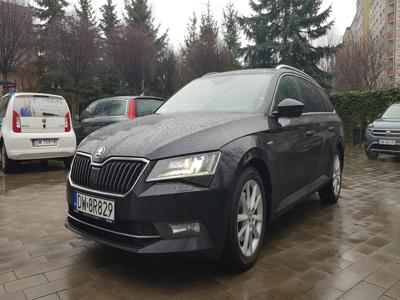 Używane Skoda Superb - 80 000 PLN, 262 646 km, 2017