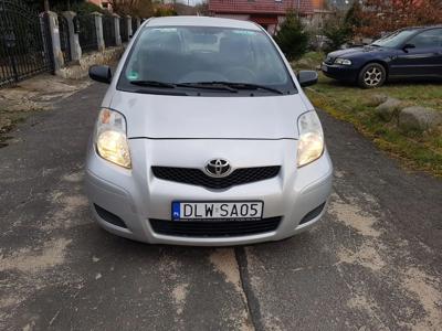 Używane Toyota Yaris - 11 800 PLN, 200 000 km, 2009