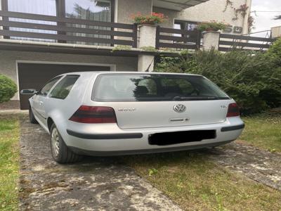 Używane Volkswagen Golf - 4 500 PLN, 302 000 km, 2000