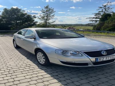 Używane Volkswagen Passat - 11 400 PLN, 236 463 km, 2005