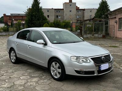 Używane Volkswagen Passat - 17 900 PLN, 214 000 km, 2005