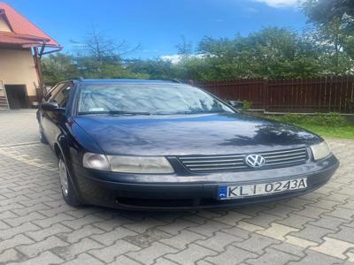 Używane Volkswagen Passat - 3 000 PLN, 399 367 km, 1998