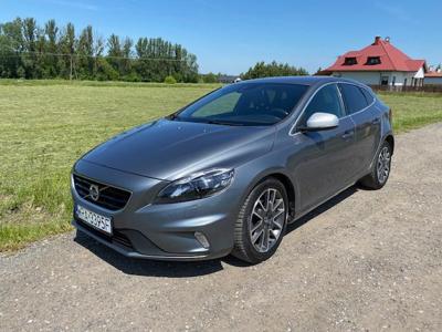 Używane Volvo V40 - 40 900 PLN, 220 000 km, 2015