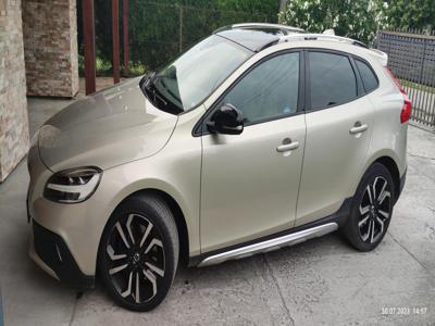 Używane Volvo V40 - 76 000 PLN, 102 000 km, 2017