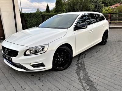 Używane Volvo V60 - 40 900 PLN, 240 000 km, 2015