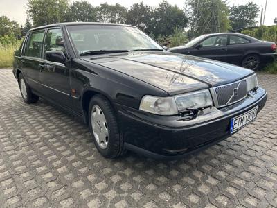 Volvo 960 Long z Komendy Głównej Policji