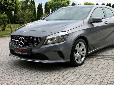 Mercedes Klasa A W176 Hatchback 5d Facelifting 180 122KM 2016