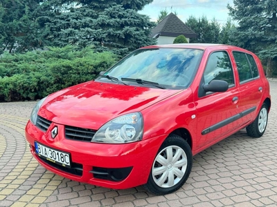 Renault Clio III Hatchback 5d 1.2 i 16V 75KM 2009