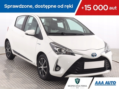 Toyota Yaris III Hatchback 5d Facelifting 2017 1.5 Hybrid 100KM 2018