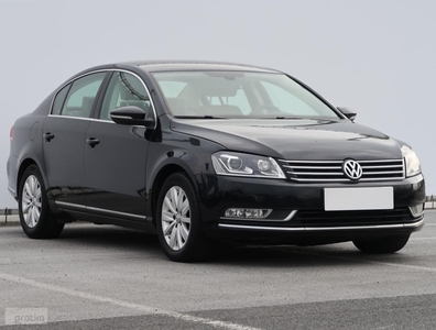 Volkswagen Passat B7 , Salon Polska, Serwis ASO, Navi, Xenon, Klimatronic,