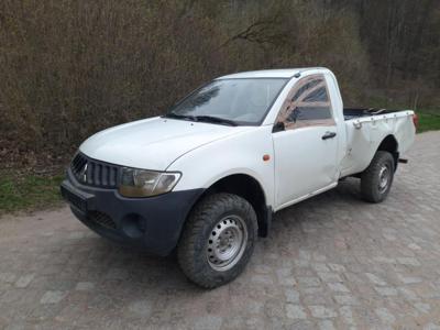 Używane Mitsubishi L200 - 9 500 PLN, 122 450 km, 2011