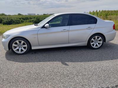 BMW 3 e90 320i 150KM 2005r