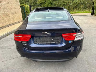 Jaguar XE 2.0 diesel kod silnika 204 DTD 2016 sedan 163 km