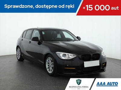 BMW Seria 1 F20-F21 Hatchback 5d 118i 170KM 2012