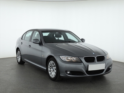 BMW SERIA 3 IV (E90/E91/E92/E93) BMW SERIA 3 , Klimatronic, Tempomat, Parktronic, Podgrzewane siedzienia