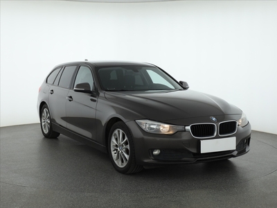 BMW SERIA 3 V (F30/F31/F34) BMW SERIA 3 , Navi, Klimatronic, Tempomat, Parktronic,