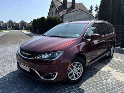 Chrysler Pacifica II 3.6 V6 291KM 2020