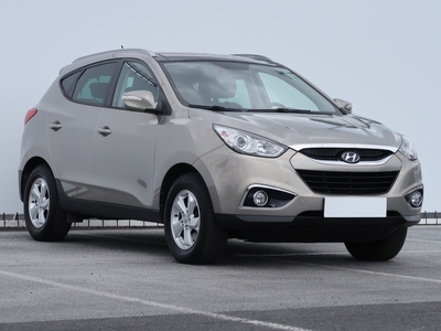 Hyundai ix35 , Skóra, Klimatronic, Tempomat, Parktronic,