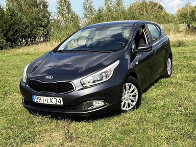 Kia Ceed II Hatchback 5d 1.6 CRDi 110KM 2013