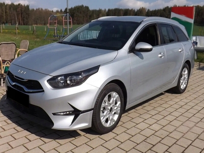 Kia Ceed III Kombi Facelifting 1.5 T-GDI 160KM 2024