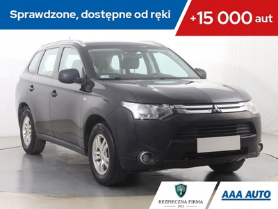 Mitsubishi Outlander III SUV Facelifting 2015 2.0 MIVEC 150KM 2015