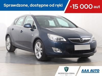 Opel Astra J Hatchback 5d 1.6 Twinport ECOTEC 115KM 2010