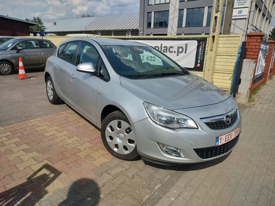 Opel Astra J Hatchback 5d 1.6 Twinport ECOTEC 115KM 2011