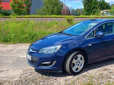 Opel Astra J Opel Astra IV 1.7 CDTI Sport Tourer - kombi