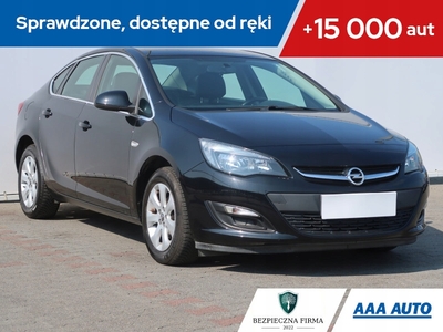 Opel Astra J Sedan 1.6 Twinport ECOTEC 115KM 2017