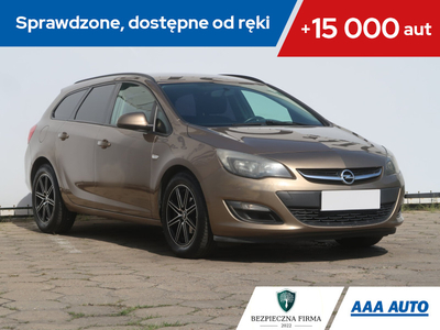 Opel Astra J Sports Tourer Facelifting 1.6 Twinport ECOTEC 115KM 2013