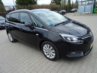 Opel Zafira C Tourer Facelifting 1.4 Turbo 140KM 2017