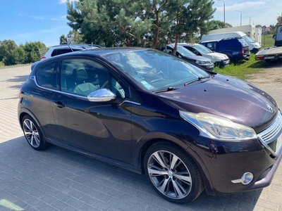 Peugeot 208 I Hatchback 3d 1.6 THP 155KM 2013