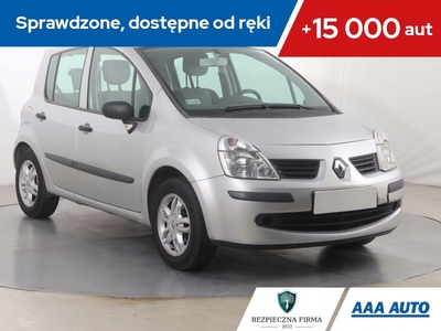 Renault Modus Hatchback 1.2 i 16V 75KM 2007