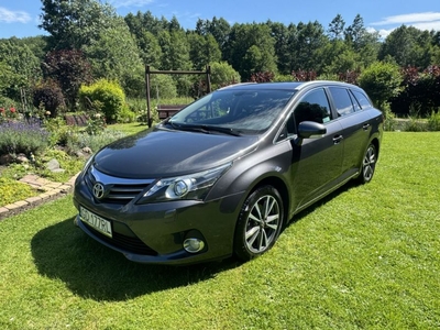 Totota Avensis T27 2.0 D4D 150KM 2013r.