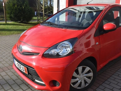 Toyota Aygo I Hatchback 5d Facelifting 1.0 VVT-i 68KM 2012