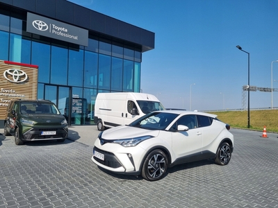 Toyota C-HR I Crossover Facelifting 2.0 Hybrid Dynamic Force 184KM 2023