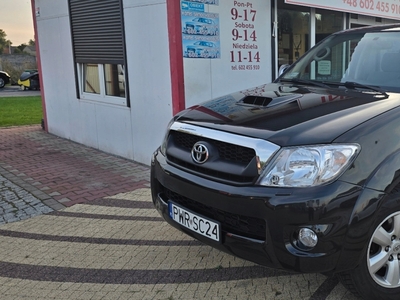 Toyota Hilux VII Podwójna kabina 3.0 D-4D 171KM 2009