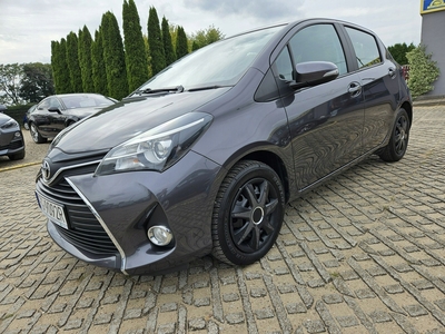 Toyota Yaris III Hatchback 5d Facelifting 1.33 Dual VVT-i 99KM 2014