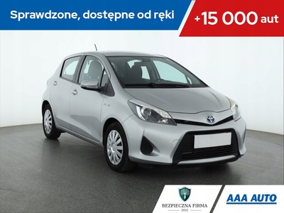 Toyota Yaris III Hatchback 5d Facelifting Hybrid 100KM 2014