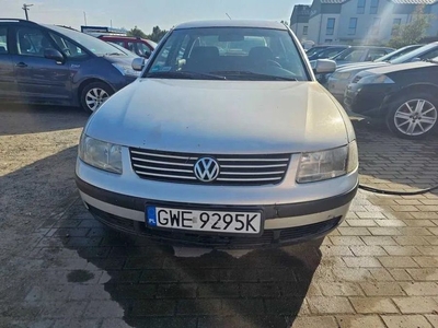 Volkswagen Passat 1.8 Benzyna + GAZ 1998r. Opłaty aktualne