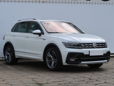 Volkswagen Tiguan , Salon Polska, Serwis ASO, DSG, Skóra, Navi, Klimatronic,