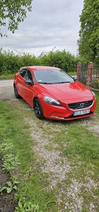 Volvo V40 II Grzana szyba, kamera cofania, virtual kokpit, skóry