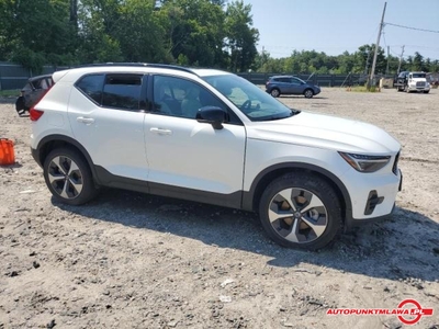 Volvo XC40 2024