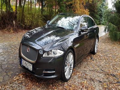 Jaguar XJ VIII (X351) 3.0 T LWB AWD Portfolio