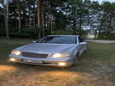 Mercedes-Benz c200